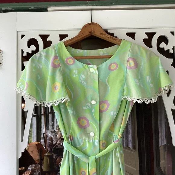 Vintage cottage style dress size12 - Picture 11 of 12